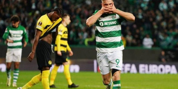 莱万决心全力助巴萨争夺西甲与欧冠冠军，续约一年意义何在，出乎意料的选择引发热议