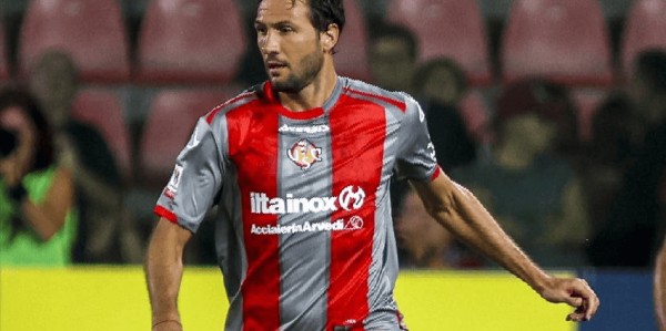 0-0，意甲第18逼平意甲第3，拒绝2连败，AC米兰绊脚石2连胜终结