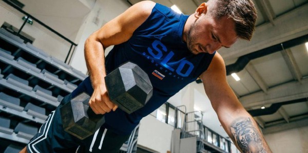 今年是东契奇进NBA以来 首次放弃欧洲暑假生活