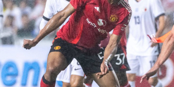 曼联新猎物浮出水面！尼日利亚射手公开示爱：加盟红魔是我的梦想