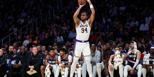 前湖人锋线新星将回到法甲联赛，他在发展联盟的表现都非常一般？