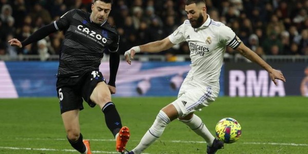 西甲强强对话！皇马主场争冠冲刺，皇家社会客场逆袭挑战