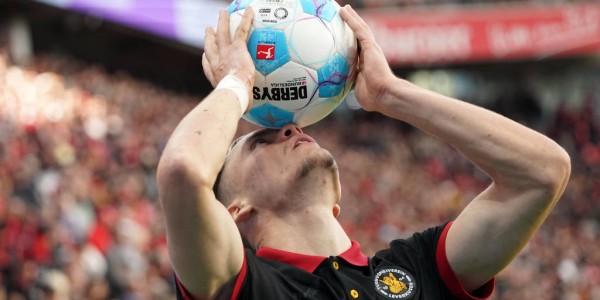 3400万镑！利物浦青训瑰宝转投德甲豪门，4000万新援即将体检