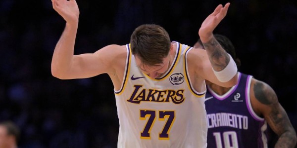 全明星首轮：东契奇票王 字母哥东部第1+老詹西部第9