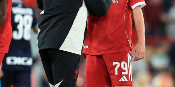 斯洛特：欧冠小组赛充满挑战与兴奋，利物浦迎战豪强的时刻来临！